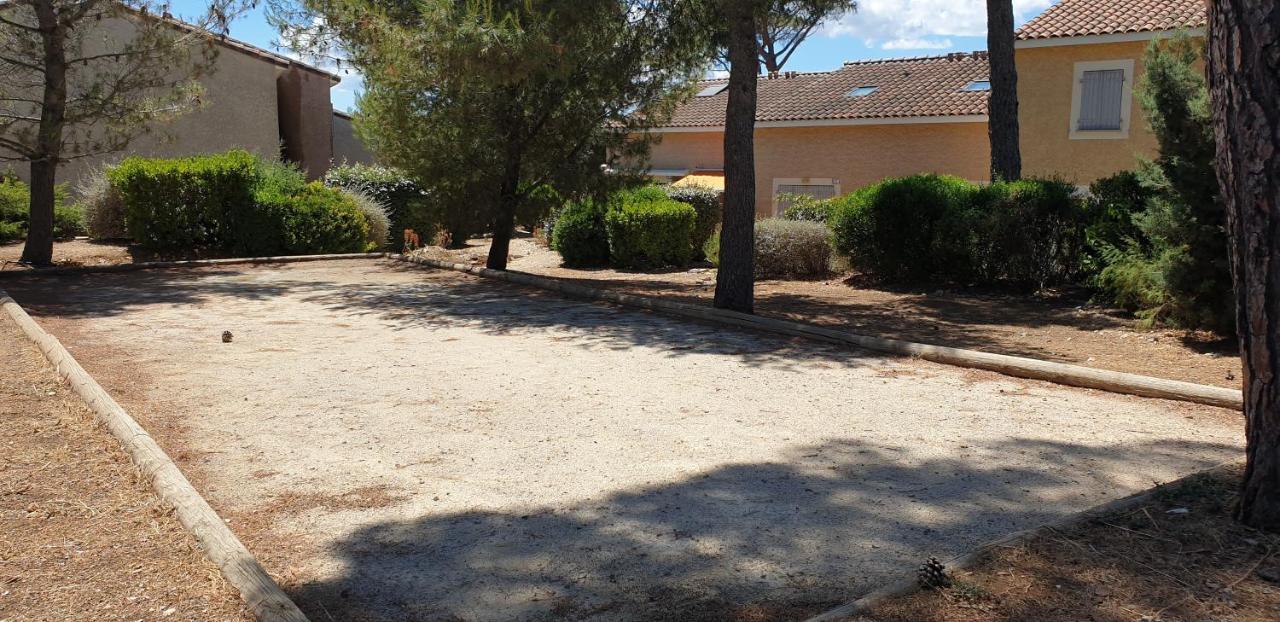 Maison résidence Mas des Vignes Calvisson Esterno foto
